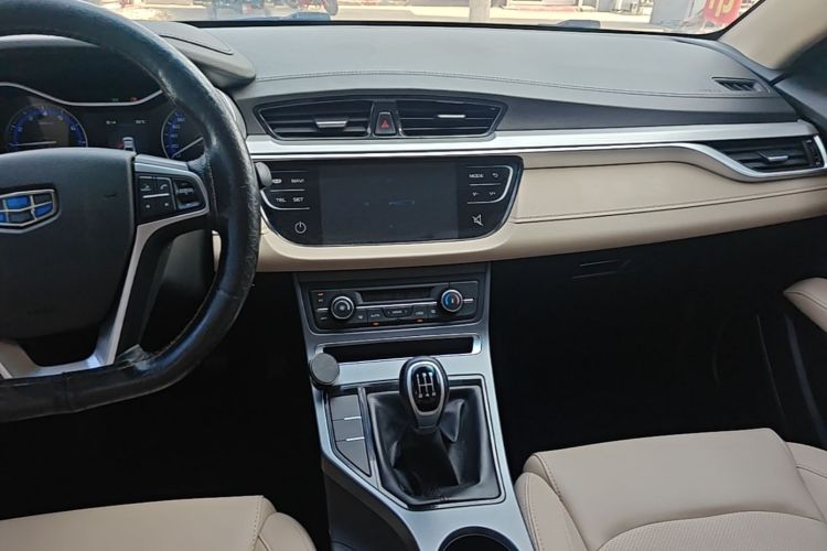 GEELY Emgrand 2018 #13 GEELY Emgrand 2018 car image #13