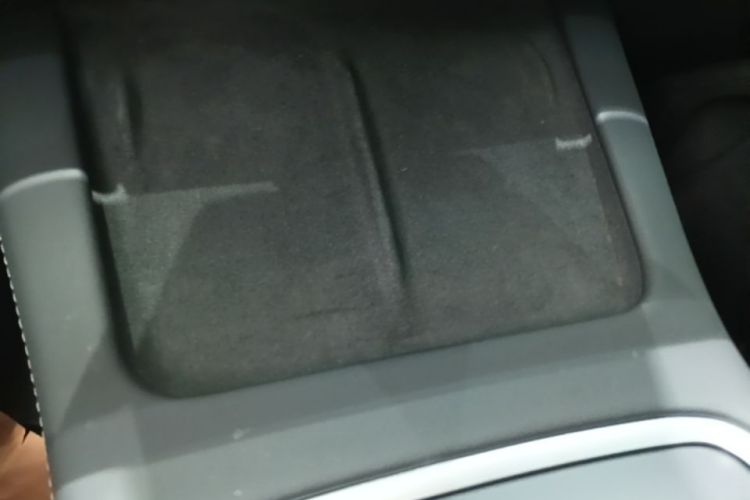 Tesla Model 3 2022 car image #9