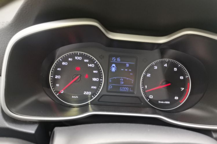 MG ZS 2019 #12 MG ZS 2019 car image #12