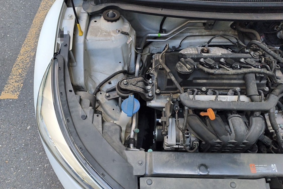 Kia KX1 2020 car image #11