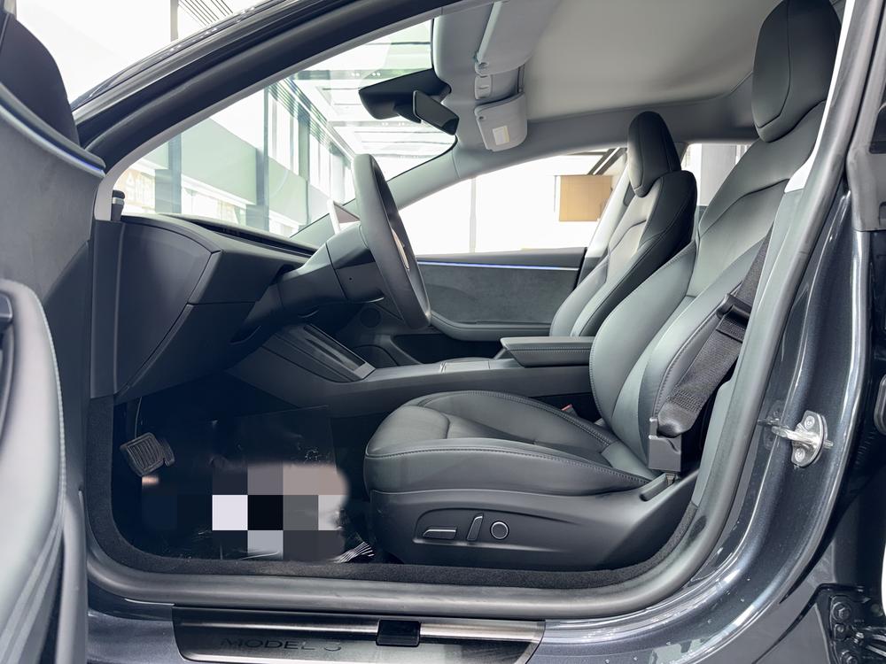 Tesla Model 3 2024 car image #8