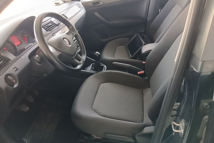 Volkswagen Santana 2021 car image #15
