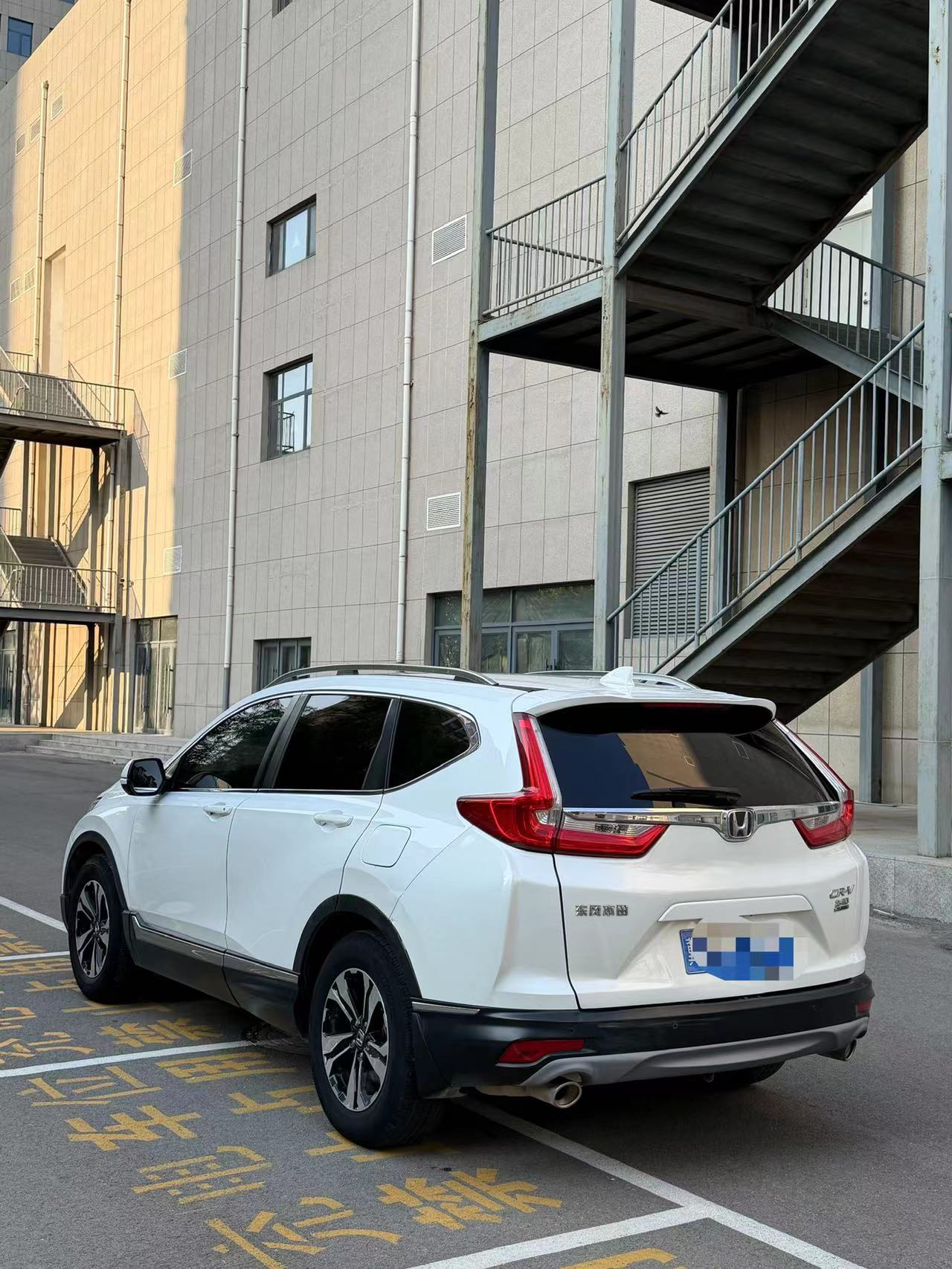 Honda CR-V 2018 #8 Honda CR-V 2018 car image #8