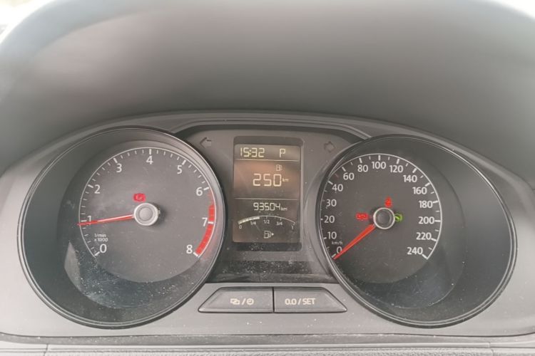 Volkswagen Lavida 2019 car image #12