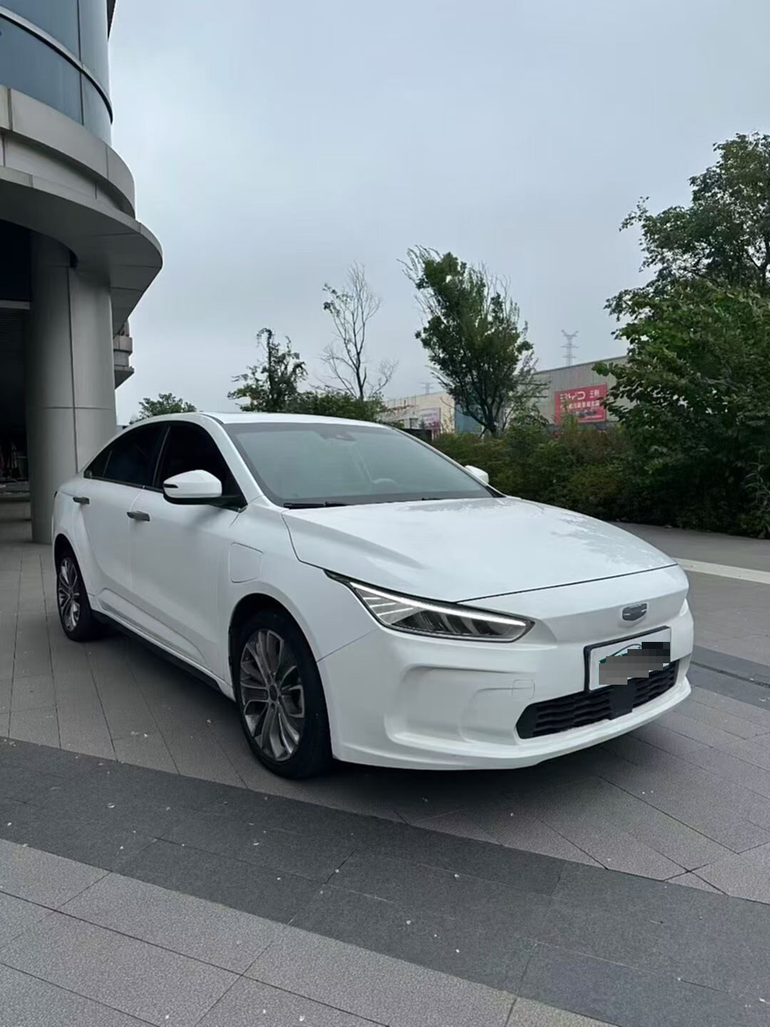 GEELY Emgrand New Energy 2020 #5 GEELY Emgrand New Energy 2020 car image #5