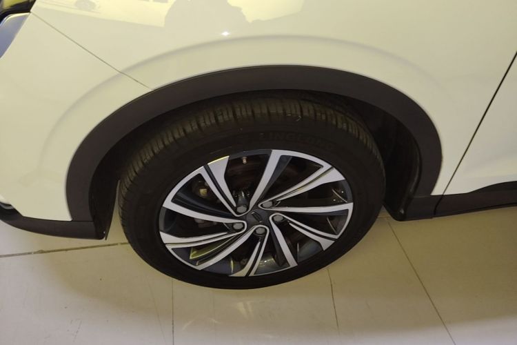GEELY Coolray 2019 изображение автомобиля #9