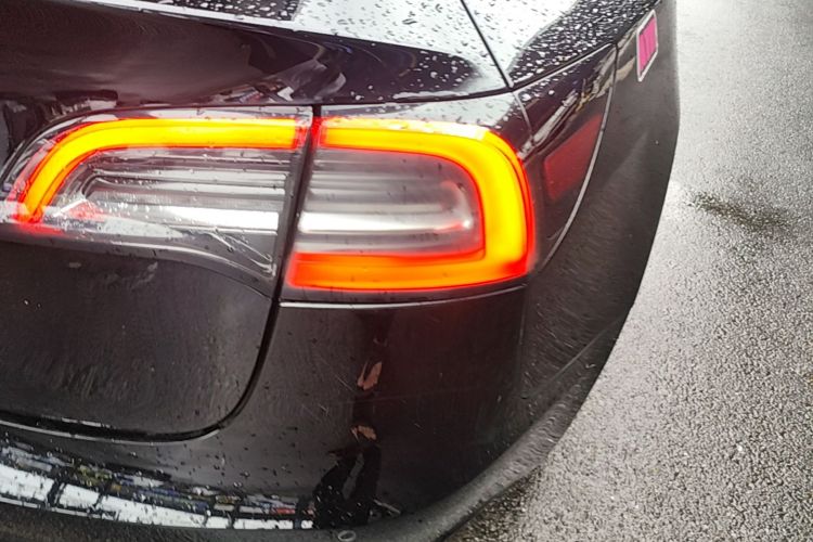 Tesla Model 3 2021 car image #8