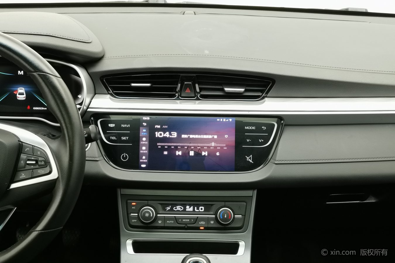 GEELY Emgrand 2019 #13 GEELY Emgrand 2019 car image #13