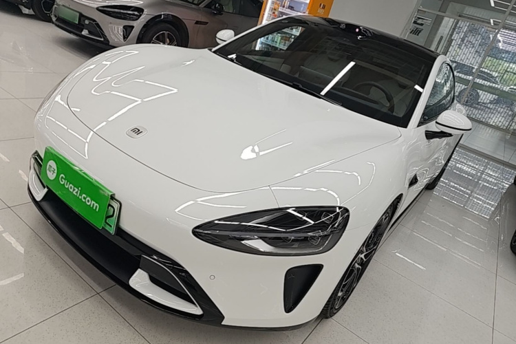 MI SU7 2025 car image #2