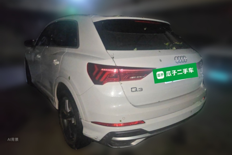Audi Q3 2020 car image #5