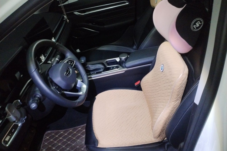 GEELY Emgrand 2023 car image #19