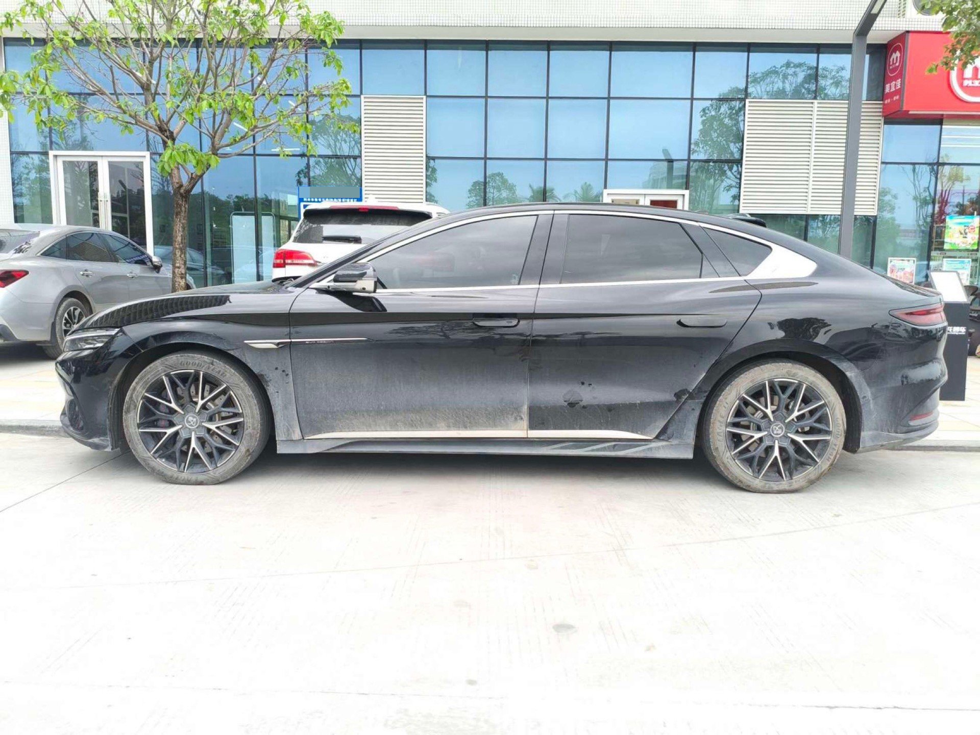 BYD Han 2024 car image #3