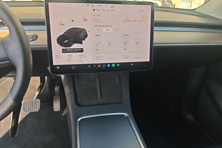 Tesla Model Y 2021 #13 Tesla Model Y 2021 car image #13