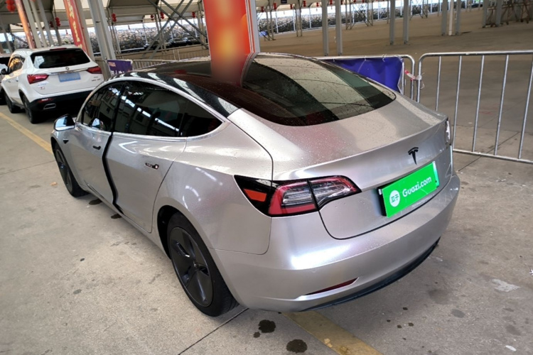 Tesla Model 3 2020 immagine di auto #5