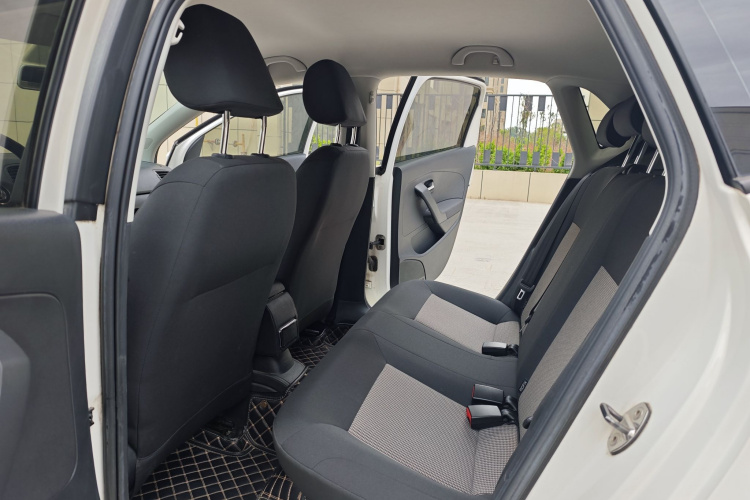 Volkswagen Polo 2019 #13 Volkswagen Polo 2019 car image #13