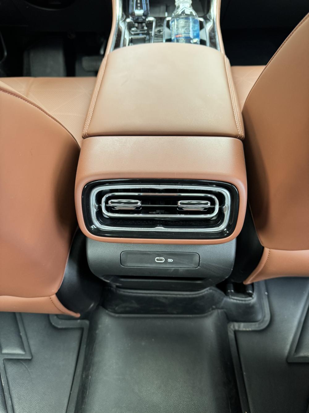 GEELY Emgrand 2025 #7 GEELY Emgrand 2025 car image #7