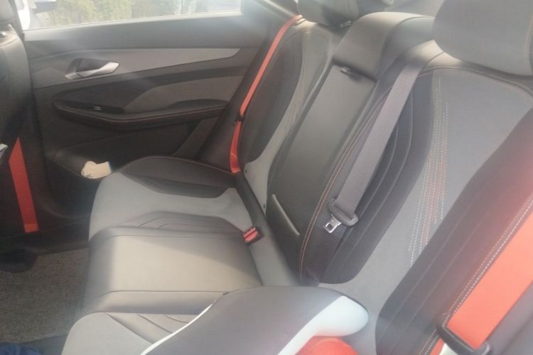 GEELY Binray 2022 image de voiture #14