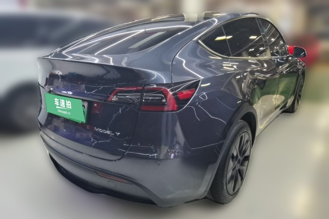 Tesla Model Y 2024 #2 Tesla Model Y 2024 car image #2