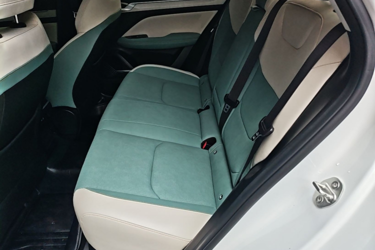 GEELY Emgrand L HiP 2022 #17 GEELY Emgrand L HiP 2022 imagen de coche #17