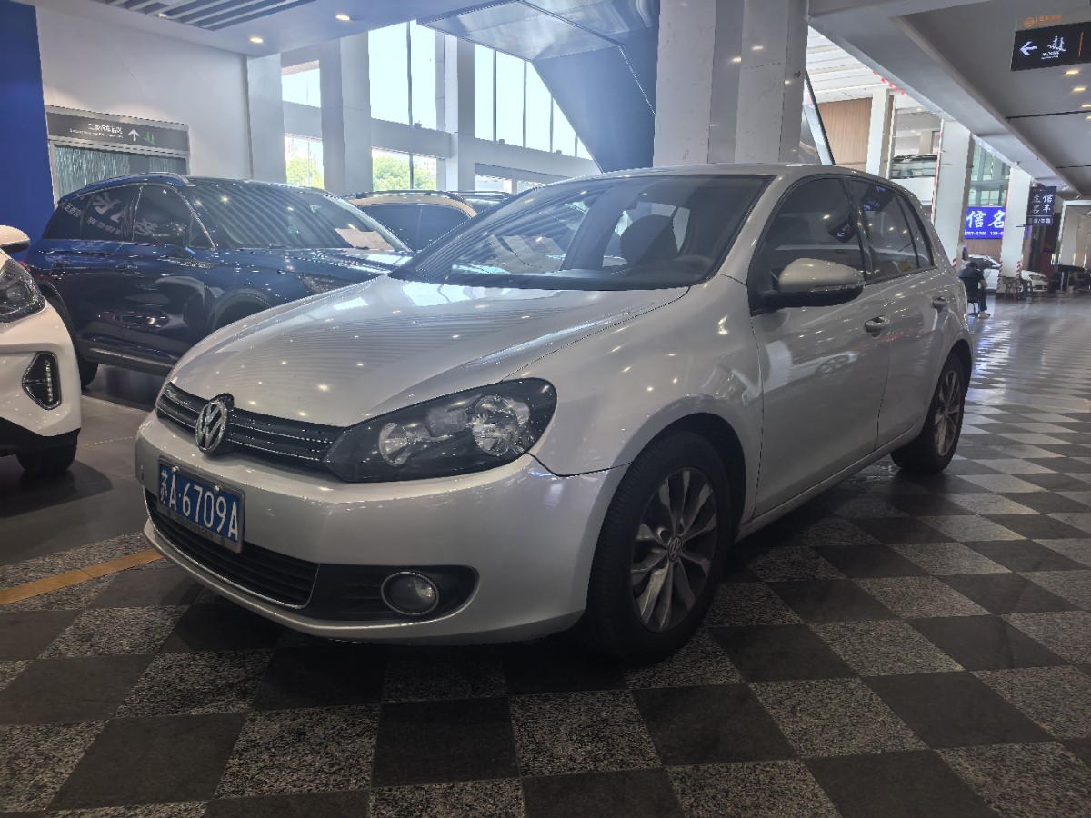 Volkswagen Golf 2011 Volkswagen Golf 2011 car image