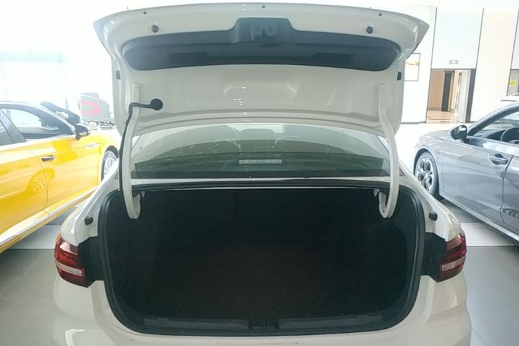 Volkswagen Lavida 2023 car image #19