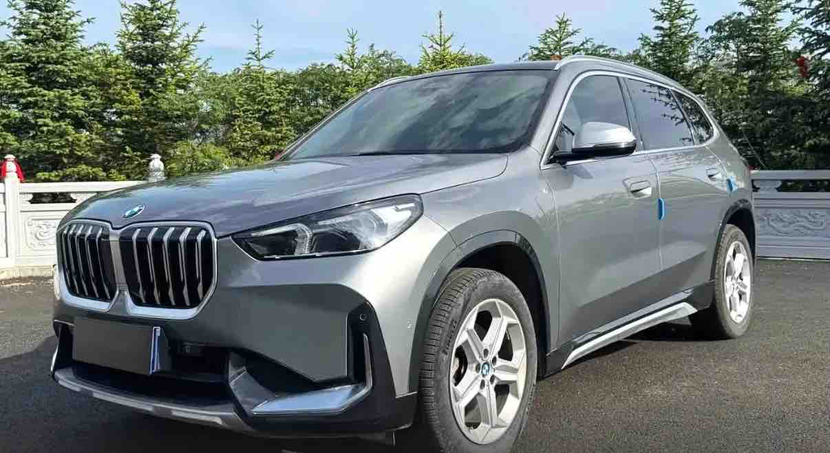 BMW X1 2023 car image 