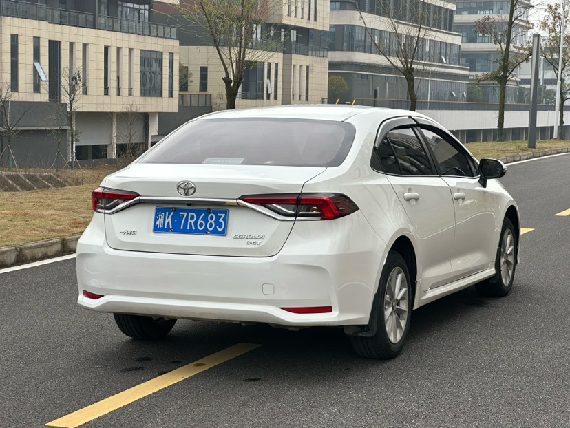 Toyota Corolla 2023 car image #8