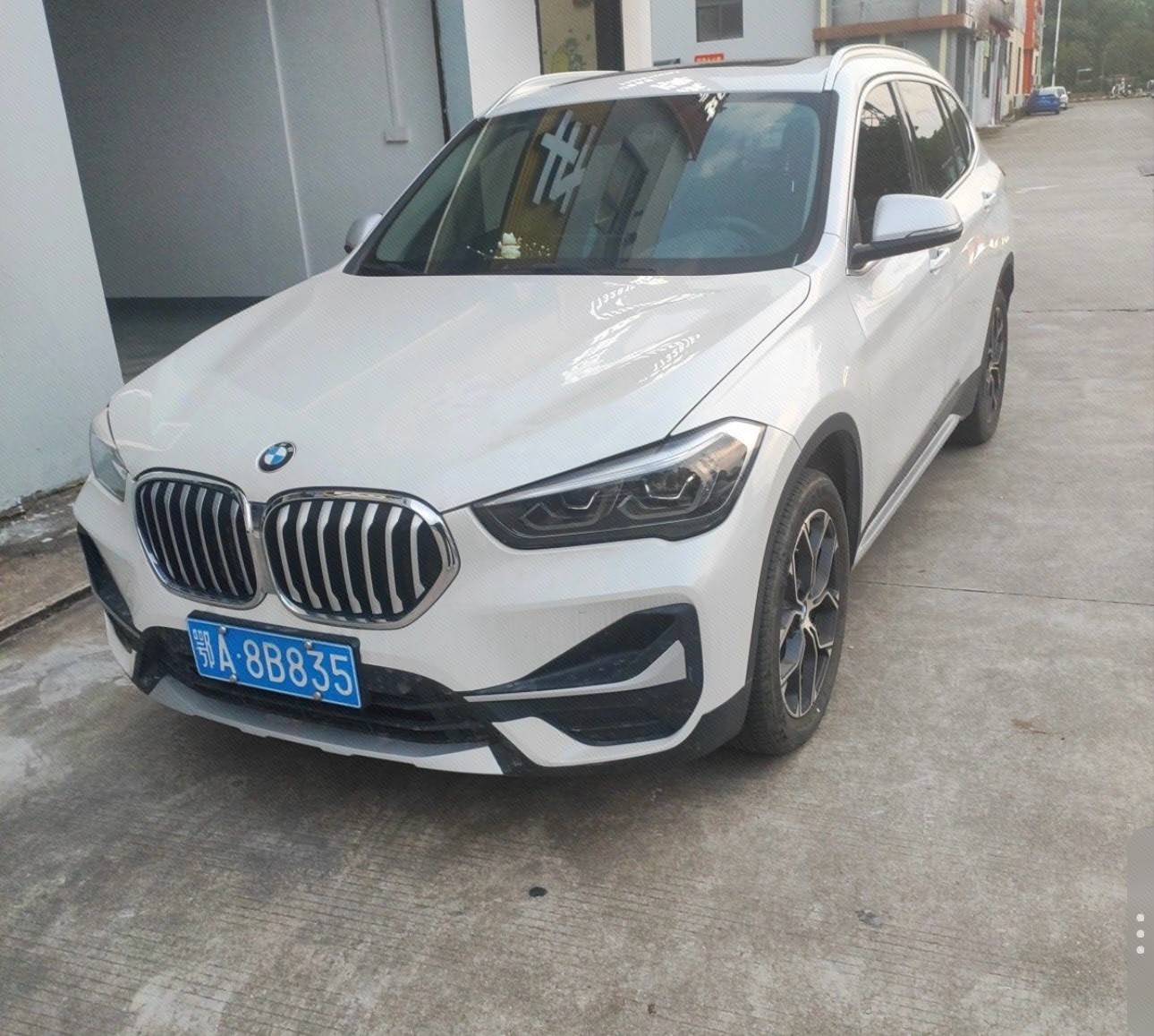 BMW X1 2023 BMW X1 2023 car image