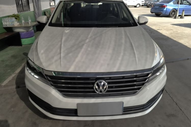 Volkswagen Lavida 2018 car image #3