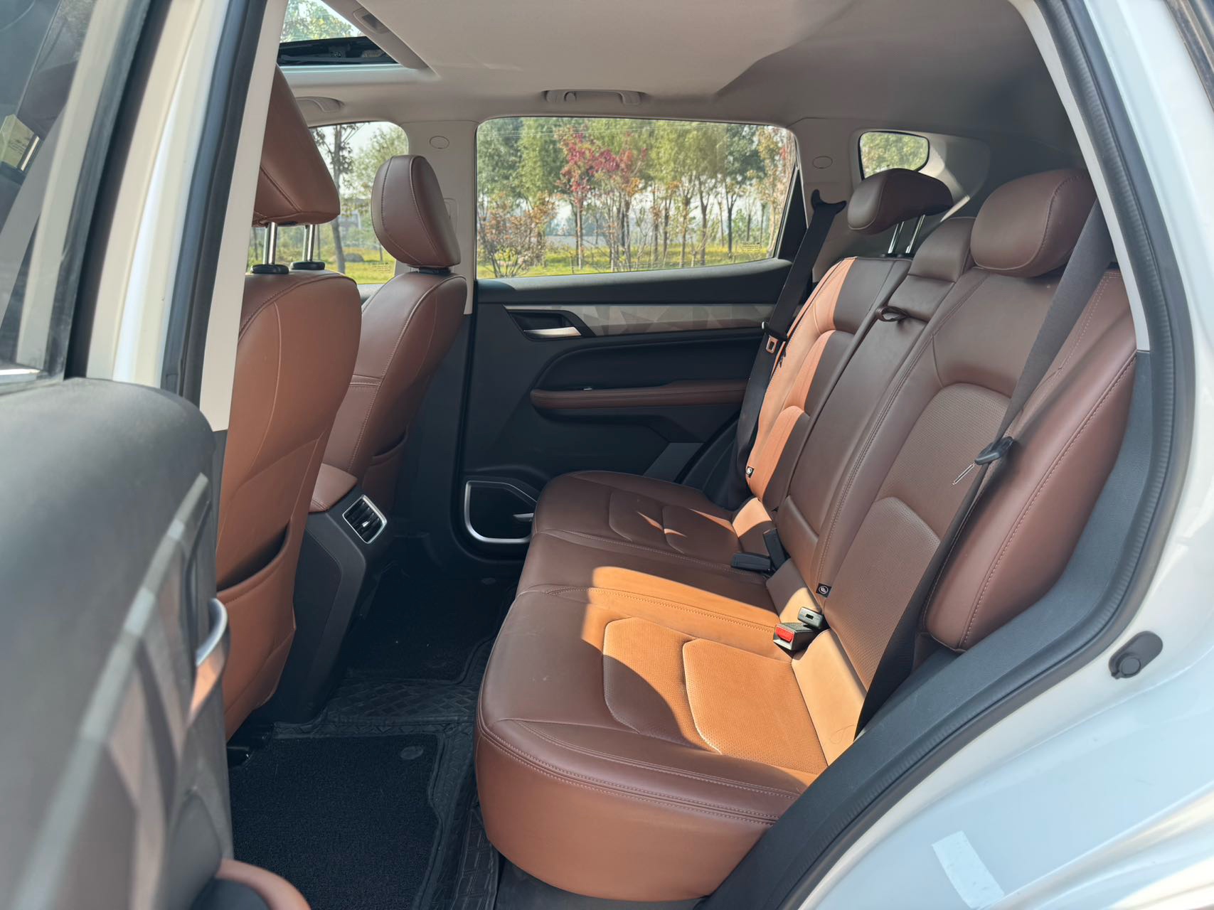 GEELY Vision X6 2023 car image #9