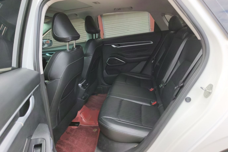 GEELY Emgrand 2023 car image #17