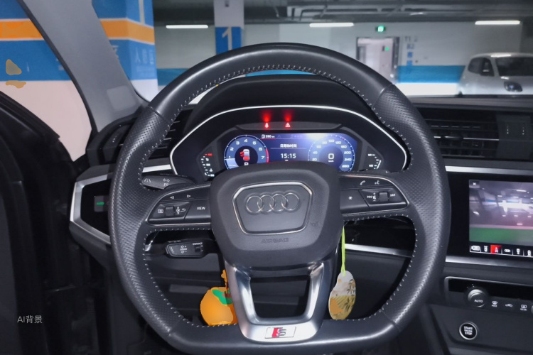Audi Q3 2021 car image #12