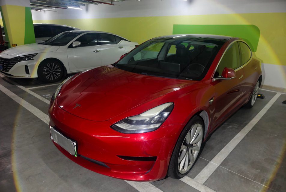 Tesla Model 3 2021 car image 