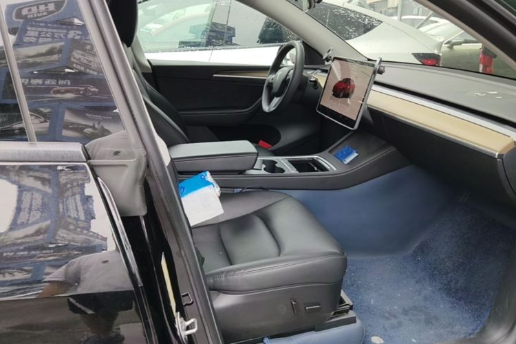 Tesla Model Y 2023 #24 Tesla Model Y 2023 car image #24