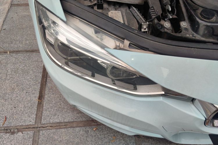BMW 3 Series 2019 car image #8