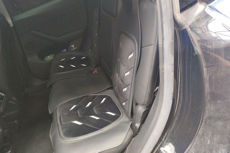 Tesla Model Y 2022 #14 Tesla Model Y 2022 car image #14
