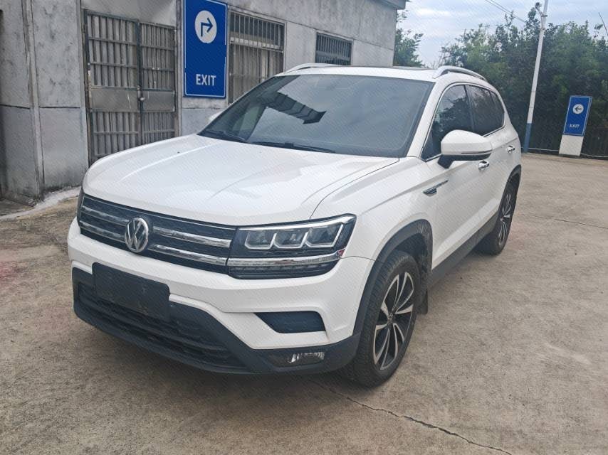 2022 immagine di auto 