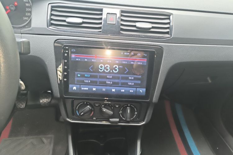 Volkswagen Santana 2020 imagem de carro #13