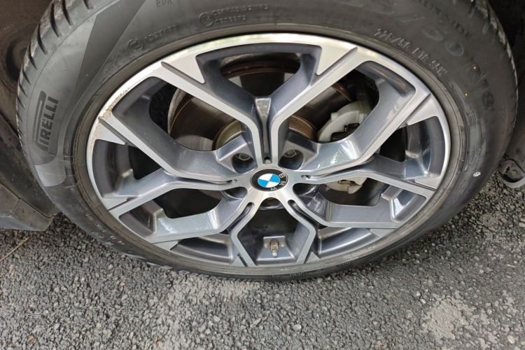 BMW X1 2020 car image #9