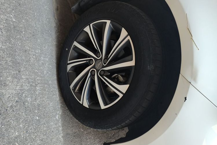 GEELY Vision X6 2022 car image #9