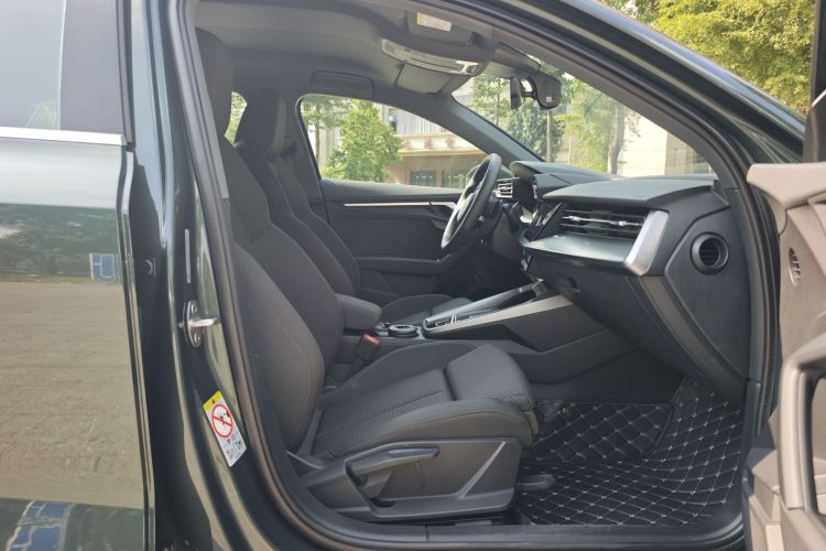 Audi A3 2021 car image #24