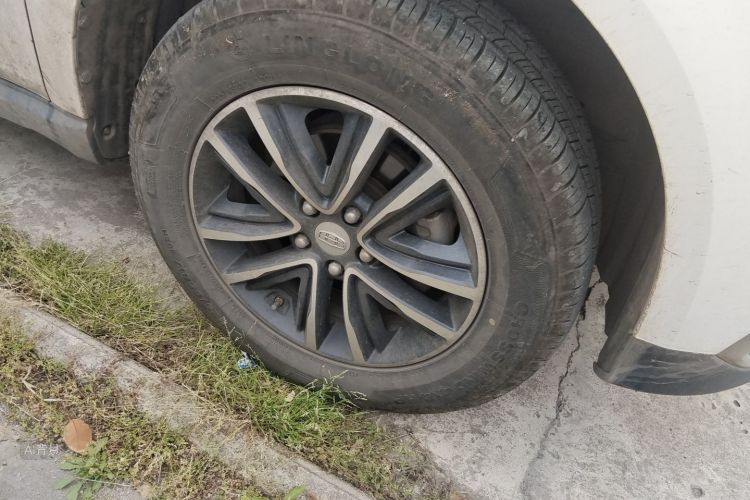 GEELY Vision X6 2019 car image #9