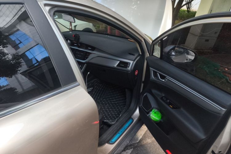 GEELY Emgrand GS 2019 #23 GEELY Emgrand GS 2019 car image #23