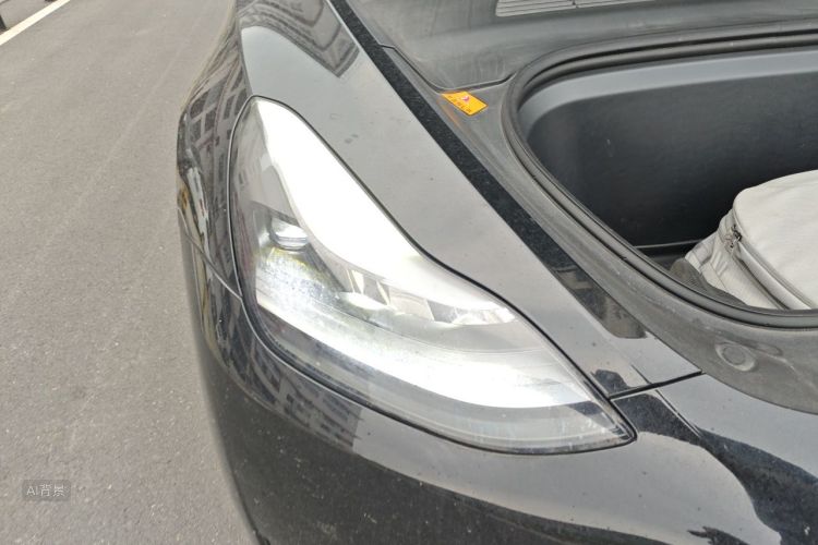 Tesla Model Y 2023 #8 Tesla Model Y 2023 car image #8