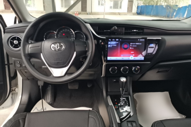Toyota Corolla 2018 #10 Toyota Corolla 2018 car image #10