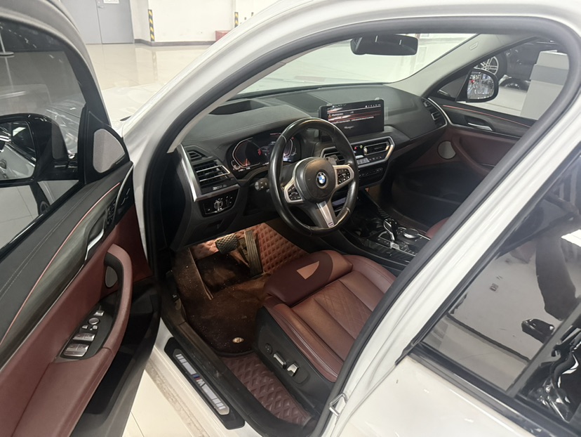BMW X3 2022 car image #4