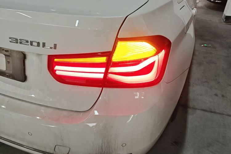 BMW 3 Series 2016 #8 BMW 3 Series 2016 car image #8