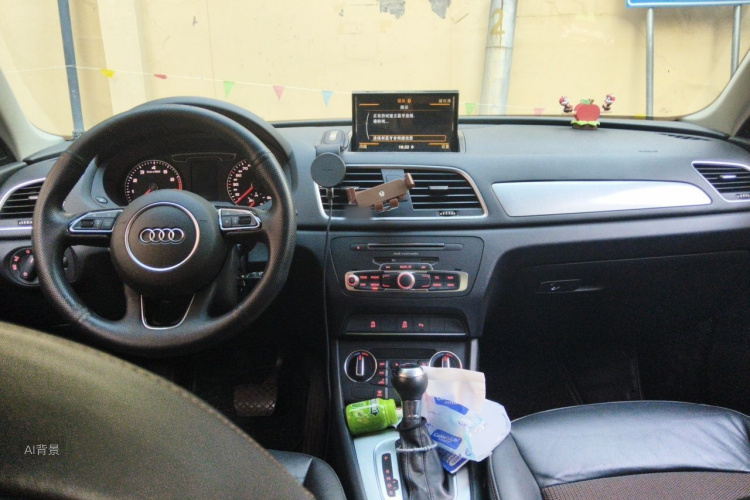 Audi Q3 2017 صورة سيارة #11