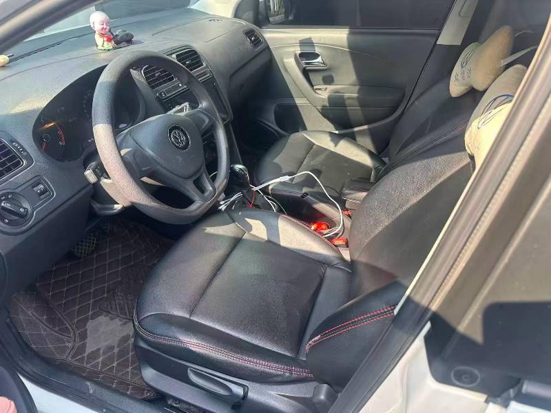 Volkswagen Polo 2018 car image #3