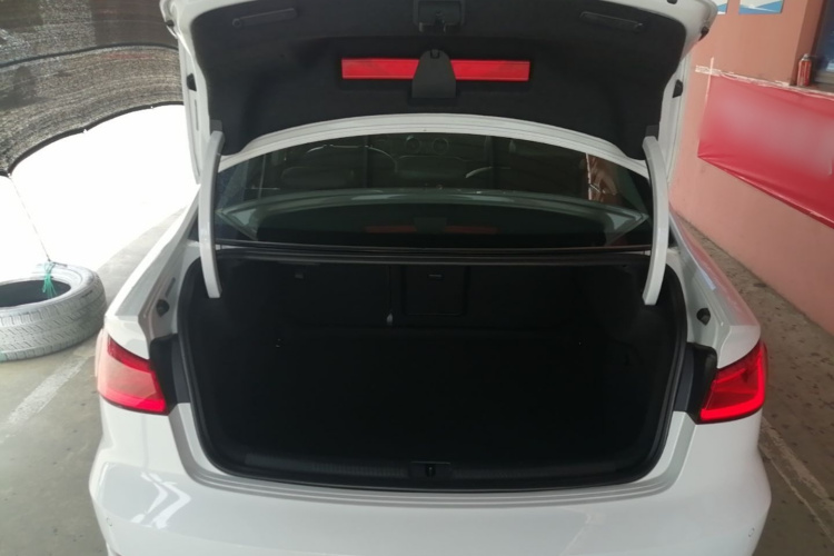 Audi A3 2016 car image #21